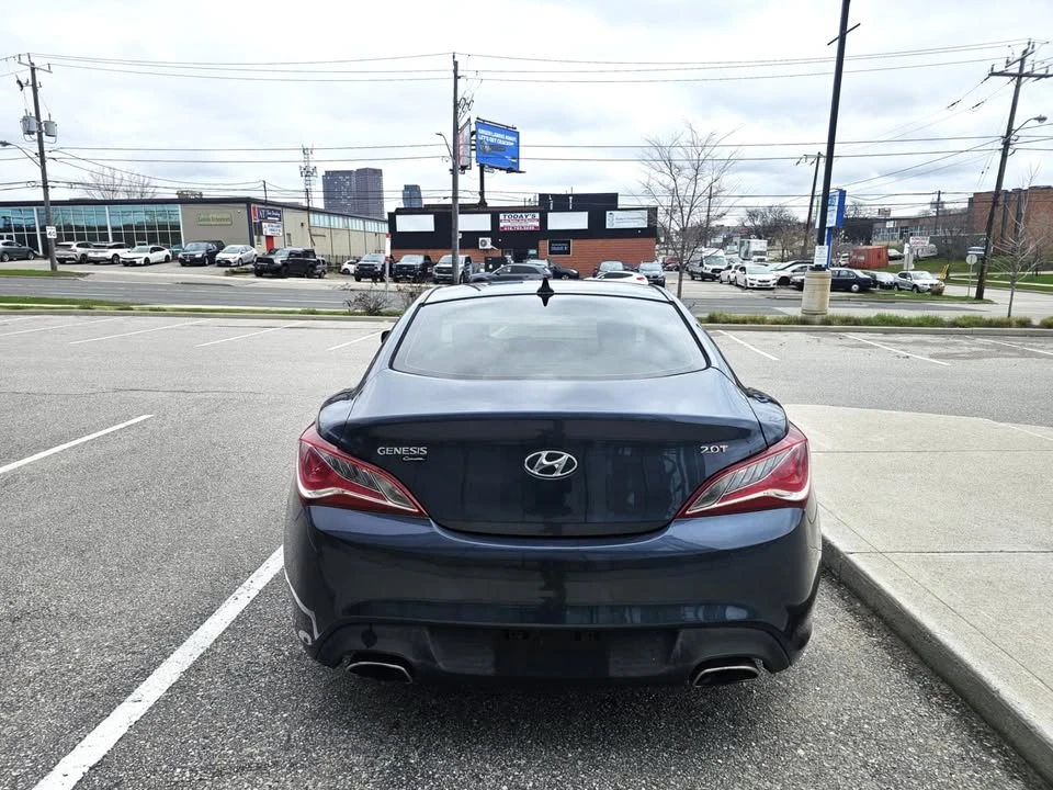 2013 Hyundai Genesis - Image 8 of 16