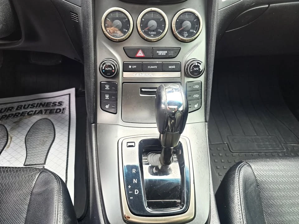 2013 Hyundai Genesis - Image 15 of 16