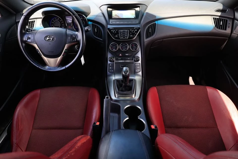 2013 Hyundai Genesis Coupe - Image 5 of 7