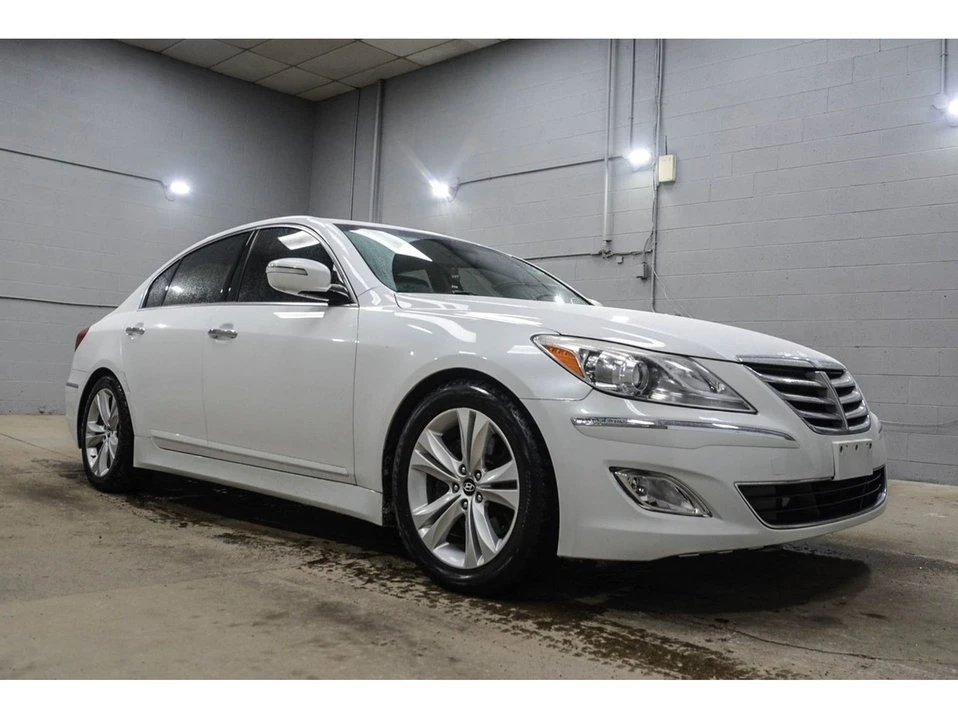 2013 Hyundai Genesis - Image 8 of 20