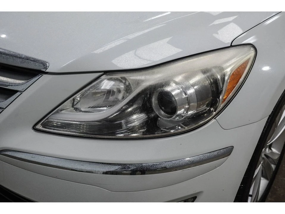 2013 Hyundai Genesis - Image 12 of 20