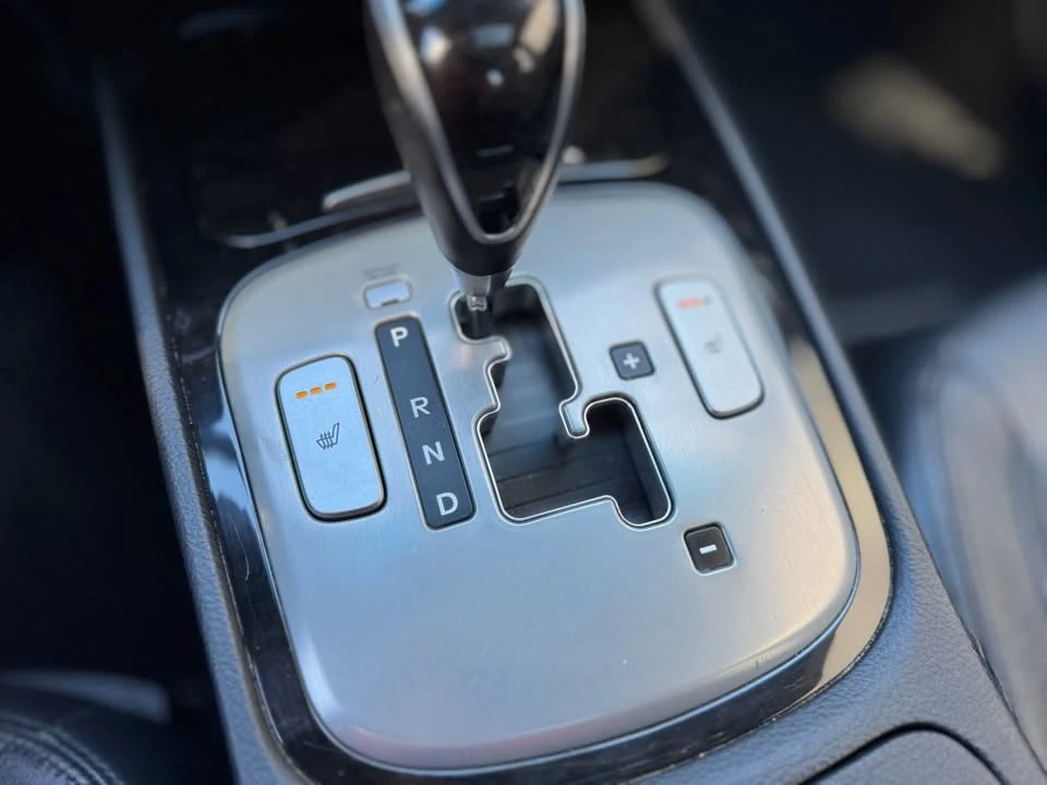 2013 Hyundai Genesis - Image 13 of 15