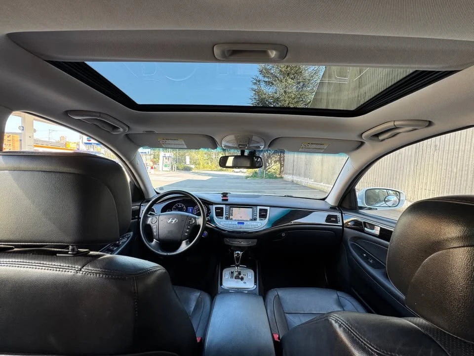 2013 Hyundai Genesis - Image 15 of 15