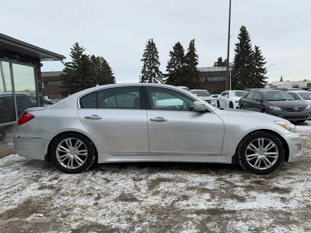 2013 Hyundai Genesis - Image 5 of 19
