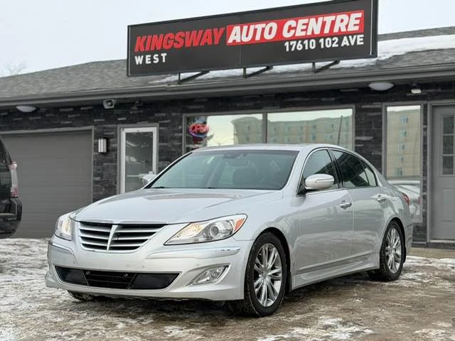 2013 Hyundai Genesis - Image 2 of 19
