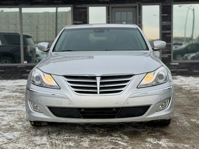 2013 Hyundai Genesis - Image 3 of 19