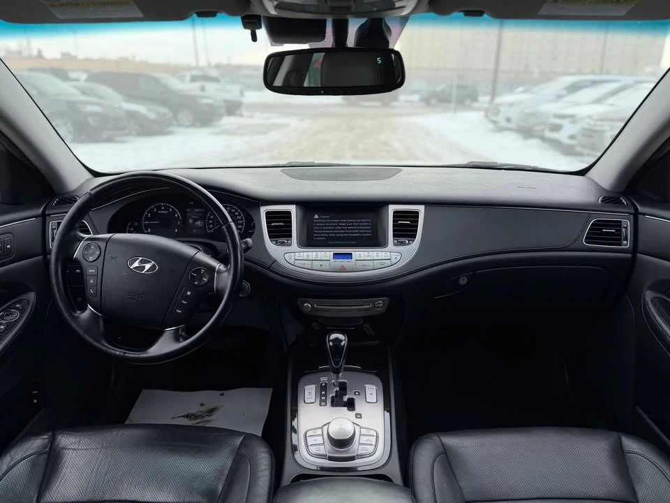 2013 Hyundai Genesis - Image 13 of 19