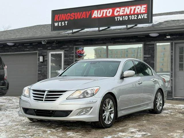 2013 Hyundai Genesis - Image 2 of 18