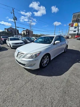 2013 Hyundai Genesis w/Technology Pkg