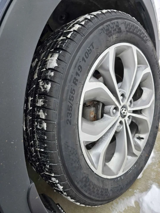 2013 Hyundai Santa Fe - Image 5 of 19