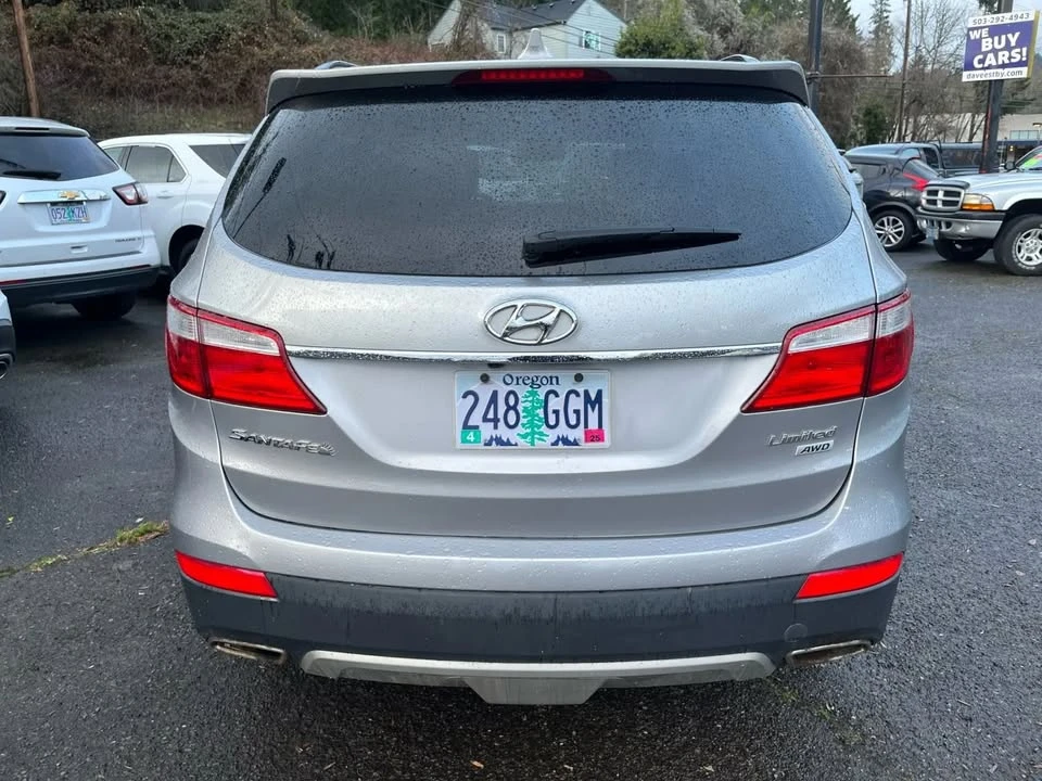 2013 Hyundai Santa Fe - Image 4 of 15