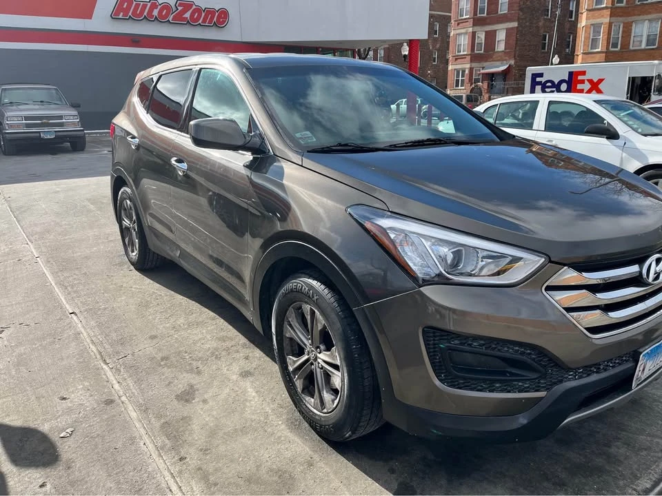 2013 Hyundai Santa Fe - Image 5 of 8