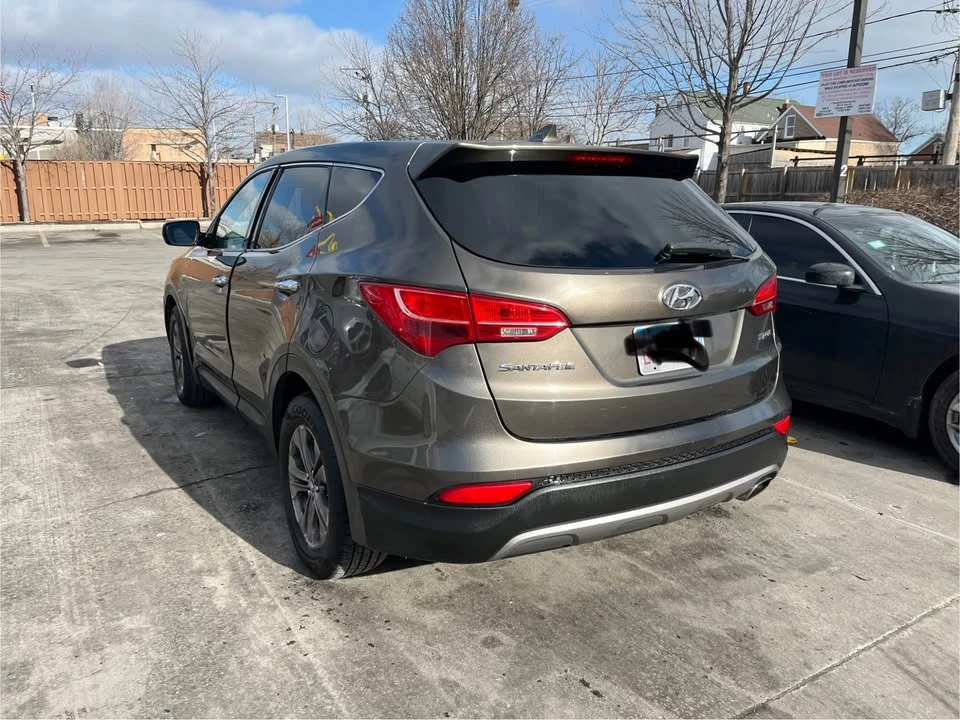 2013 Hyundai Santa Fe - Image 2 of 8
