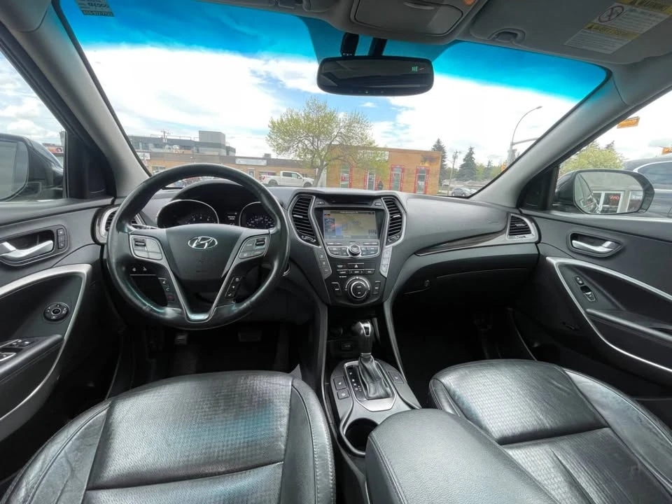 2013 Hyundai Santa Fe - Image 16 of 19