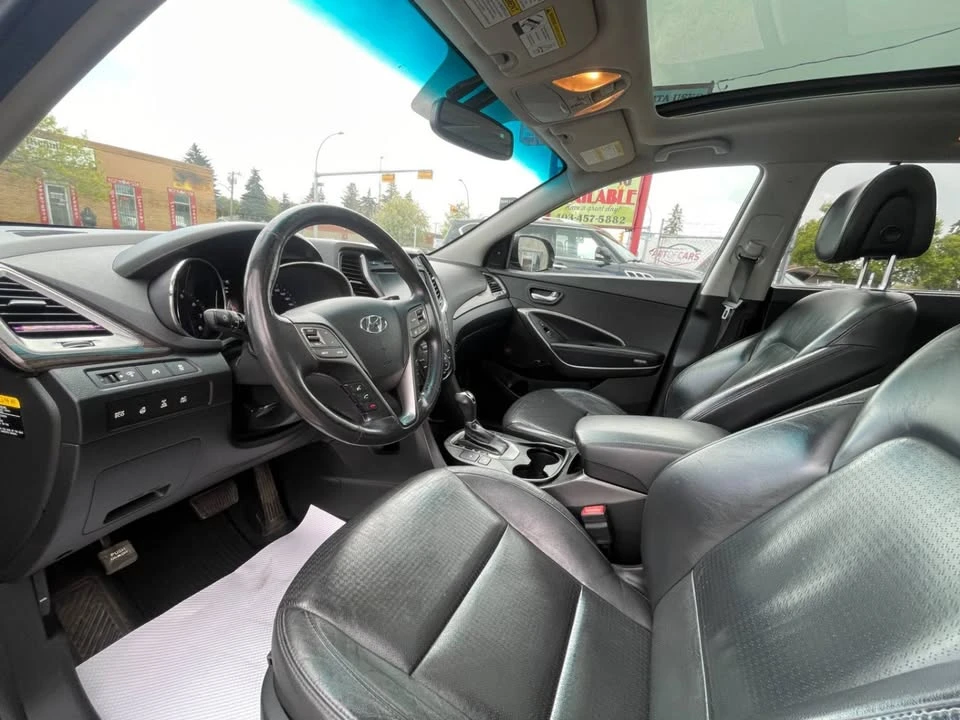 2013 Hyundai Santa Fe - Image 10 of 19