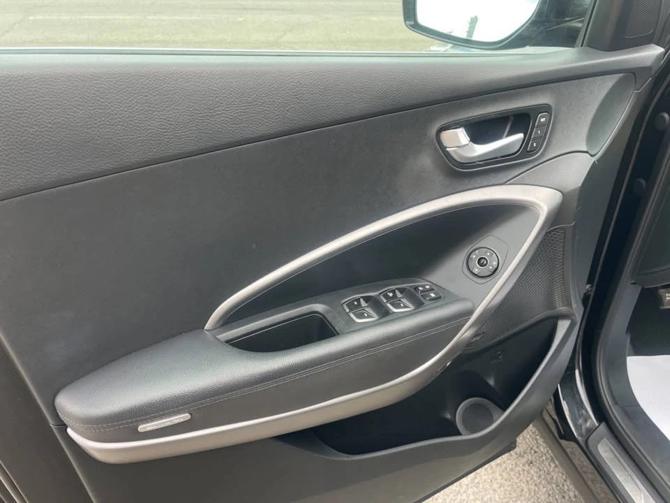 2013 Hyundai Santa Fe - Image 14 of 19