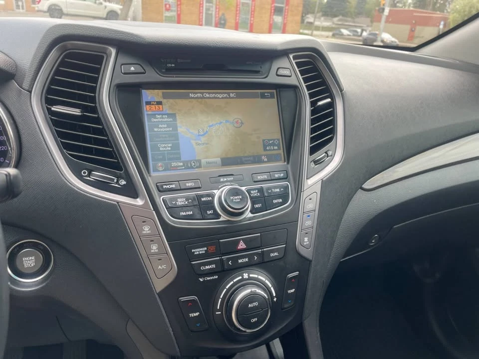 2013 Hyundai Santa Fe - Image 11 of 19