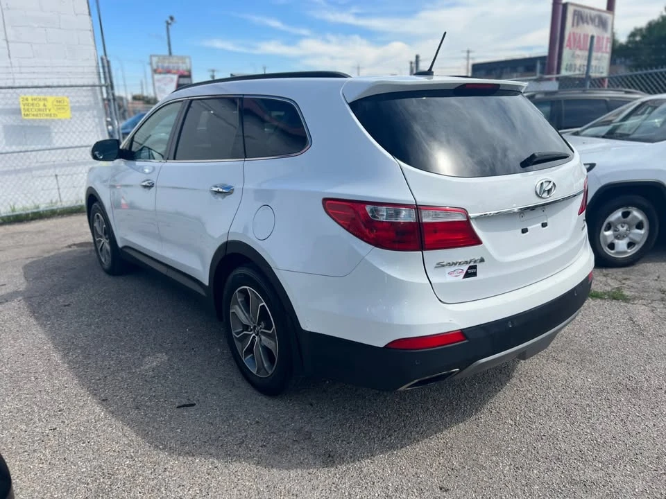 2013 Hyundai Santa Fe - Image 7 of 20
