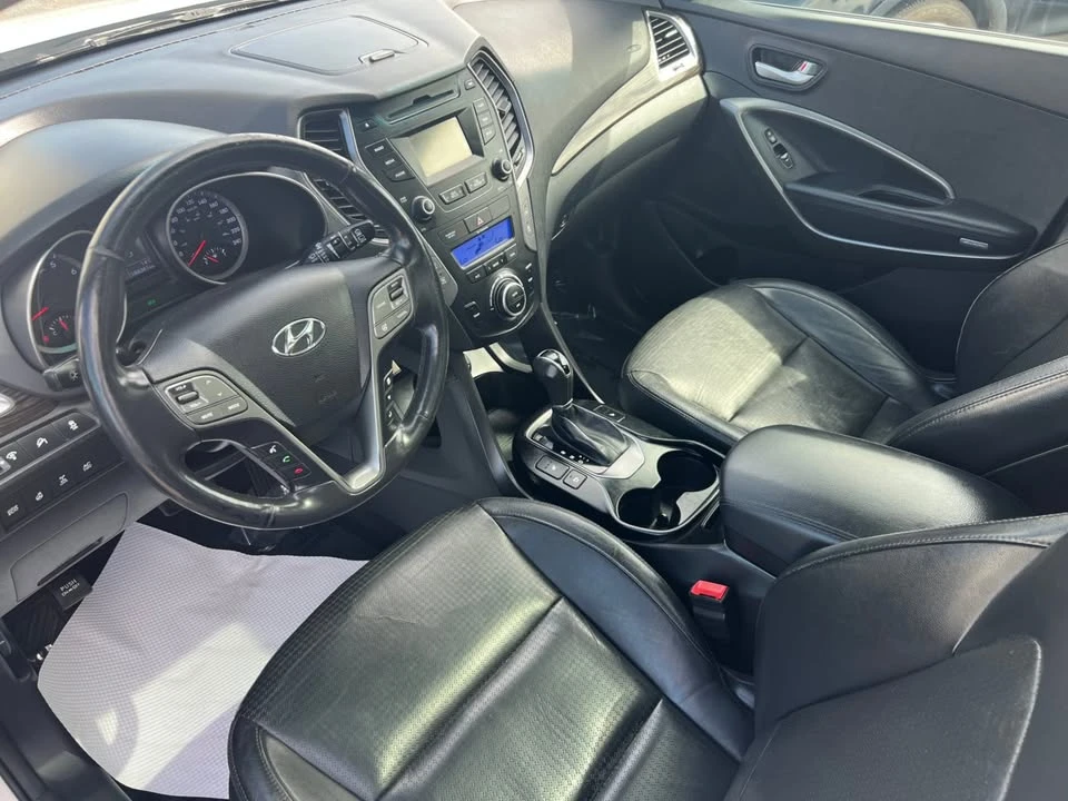 2013 Hyundai Santa Fe - Image 9 of 20