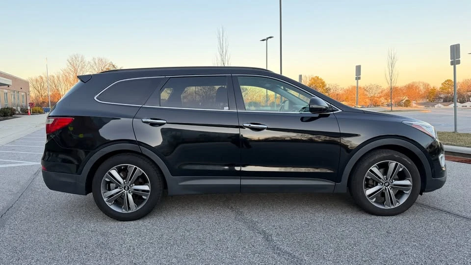 2013 Hyundai Santa Fe - Image 5 of 20