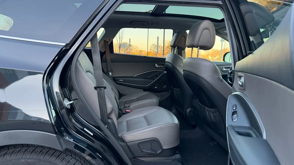 2013 Hyundai Santa Fe - Image 18 of 20
