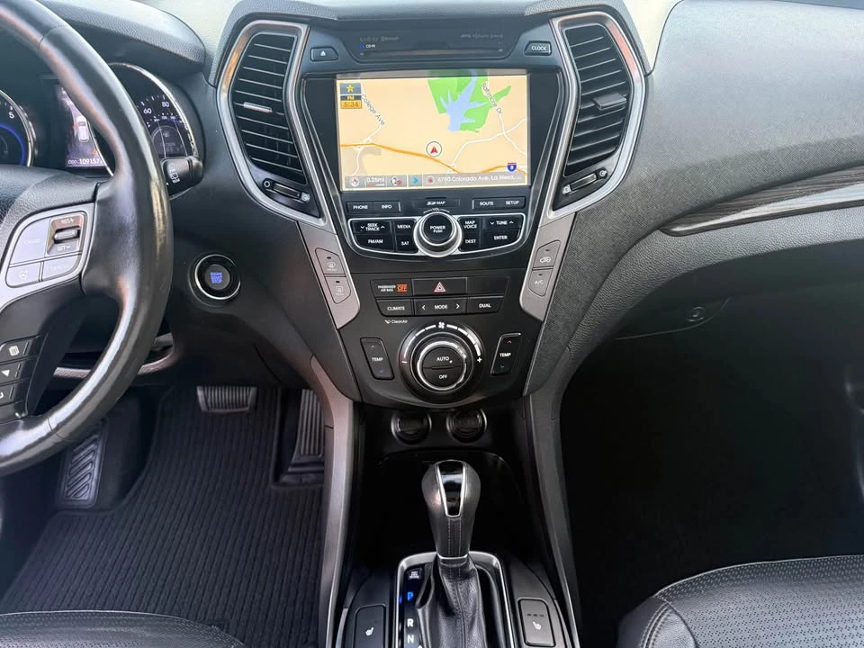 2013 Hyundai Santa Fe - Image 11 of 15