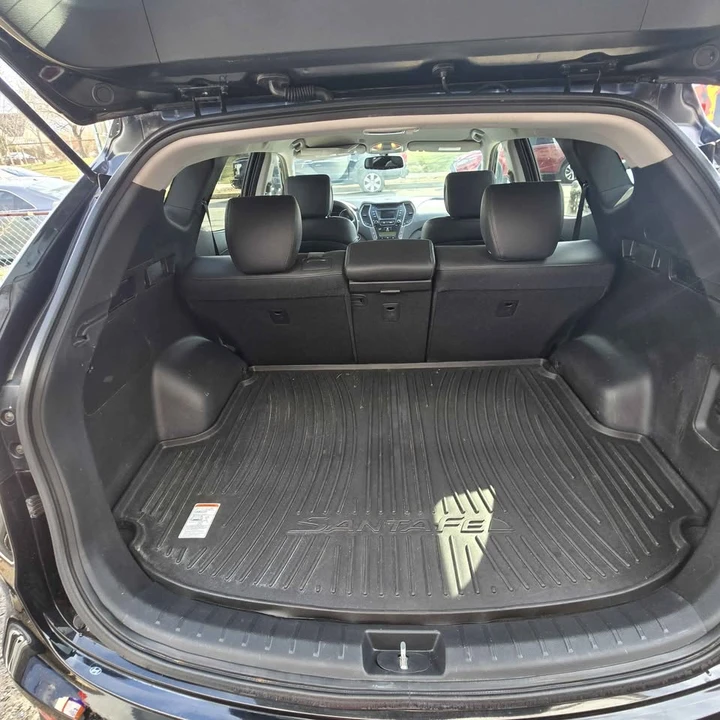 2013 Hyundai Santa Fe - Image 9 of 11