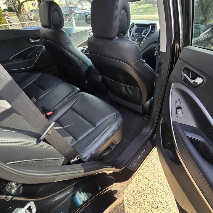 2013 Hyundai Santa Fe - Image 6 of 11