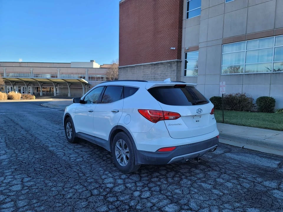 2013 Hyundai Santa Fe - Image 6 of 12
