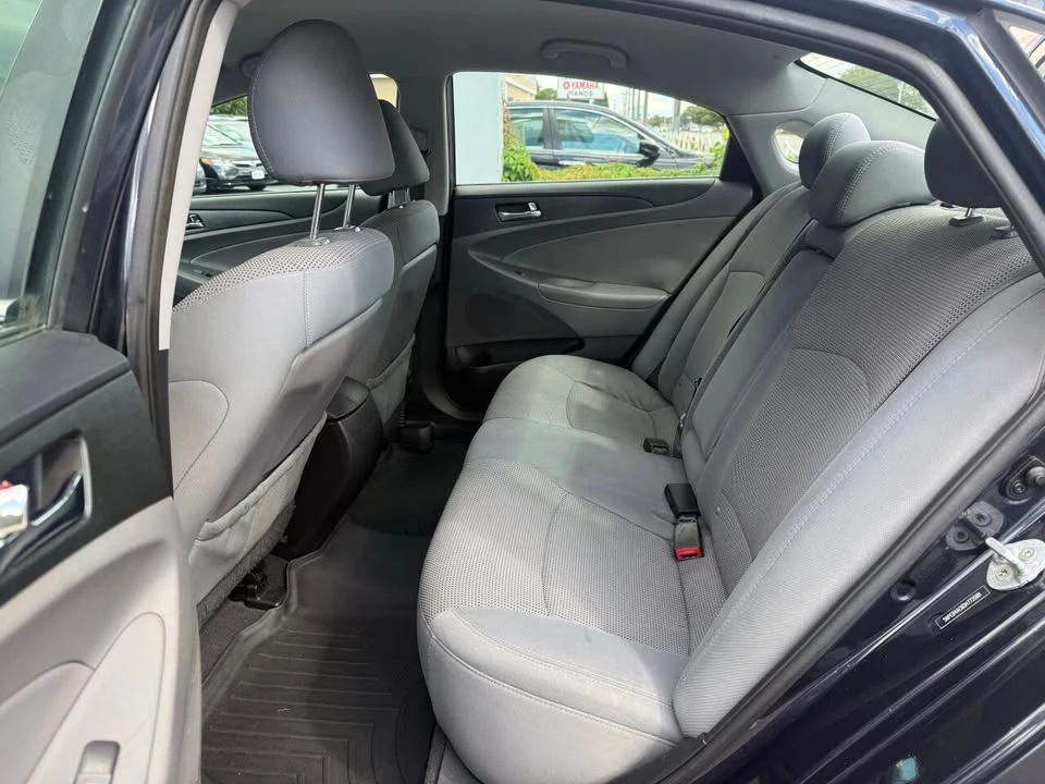 2013 Hyundai Sonata - Image 13 of 18