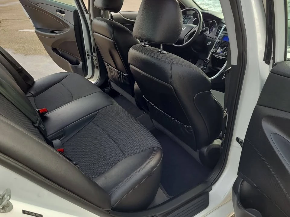 2013 Hyundai Sonata - Image 11 of 13