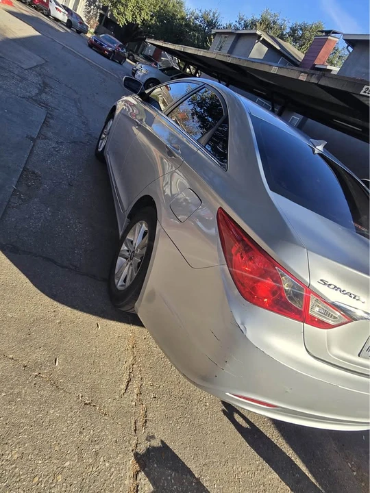 2013 Hyundai Sonata - Image 4 of 5