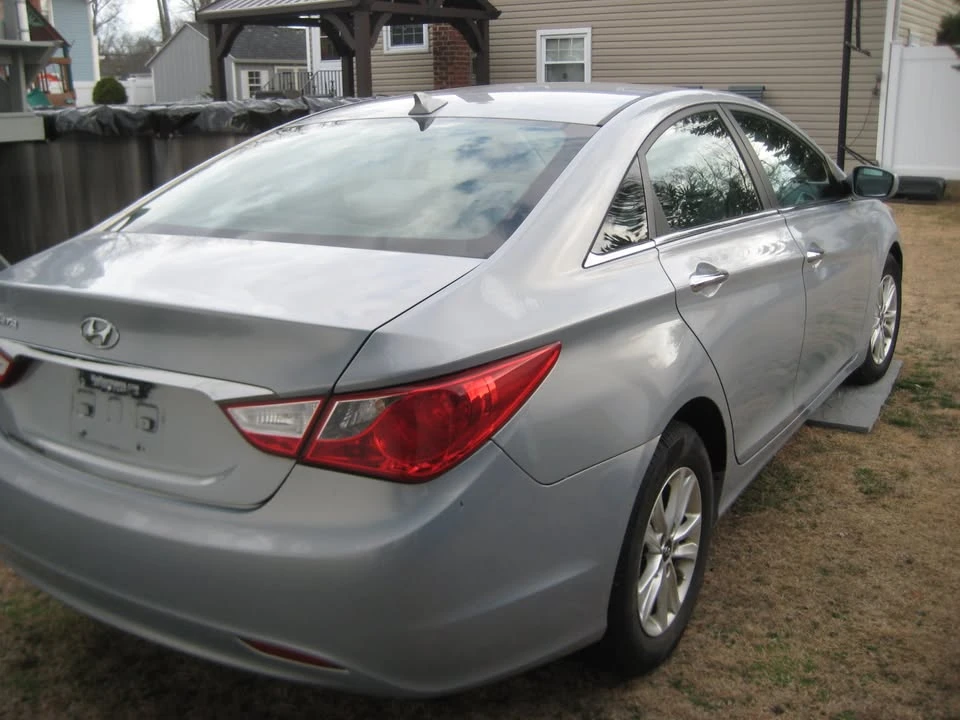2013 Hyundai Sonata - Image 4 of 5