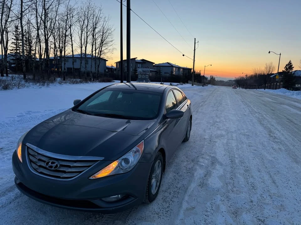 2013 Hyundai Sonata - Image 6 of 10