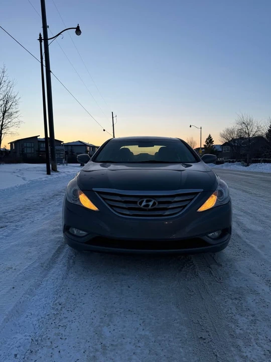 2013 Hyundai Sonata - Image 5 of 10