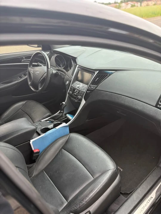2013 Hyundai Sonata - Image 7 of 10