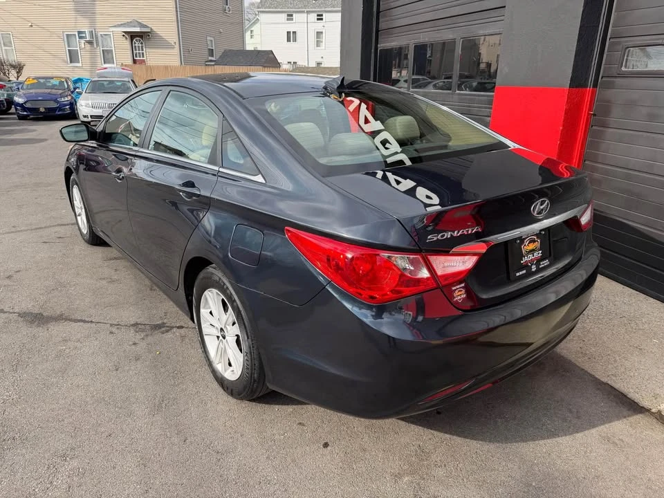 2013 Hyundai Sonata - Image 3 of 10