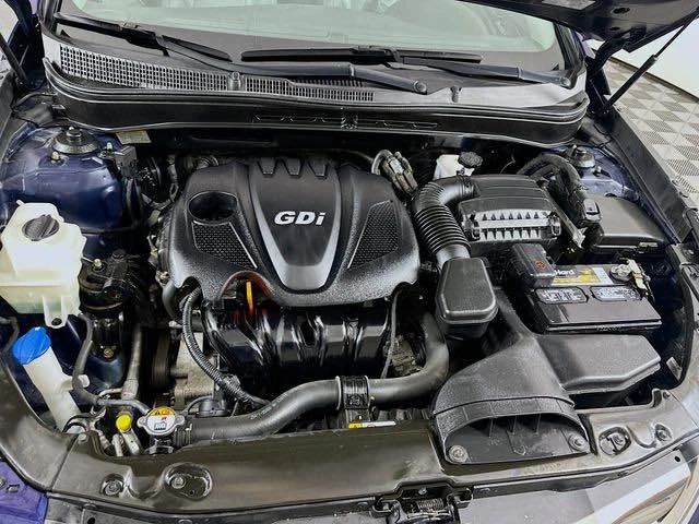 2013 Hyundai Sonata - Image 2 of 20