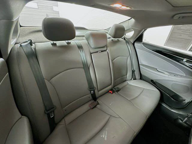 2013 Hyundai Sonata - Image 17 of 20