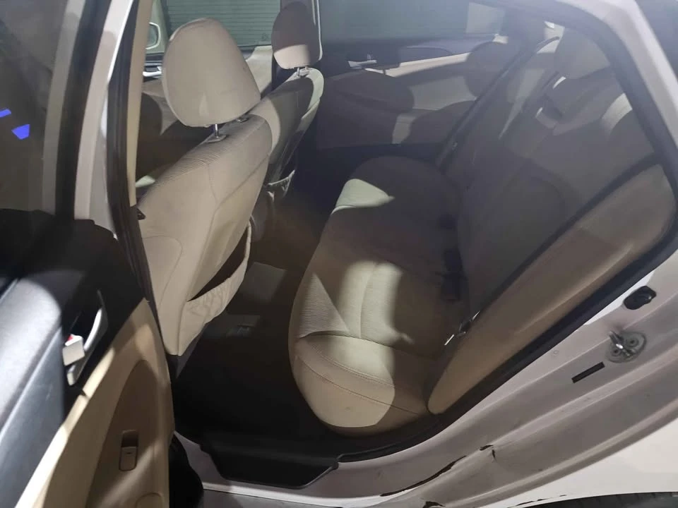 2013 Hyundai Sonata - Image 7 of 8