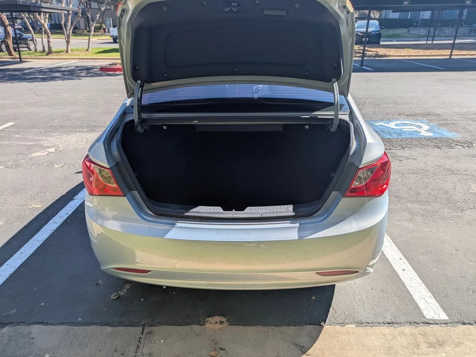 2013 Hyundai Sonata - Image 3 of 10