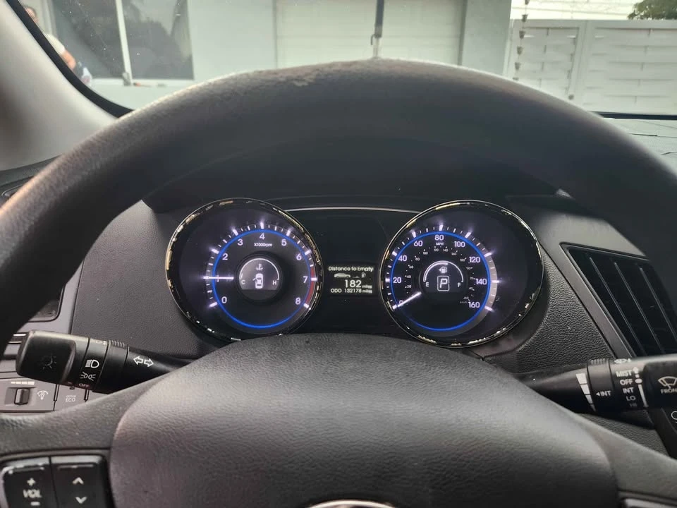 2013 Hyundai Sonata - Image 10 of 11