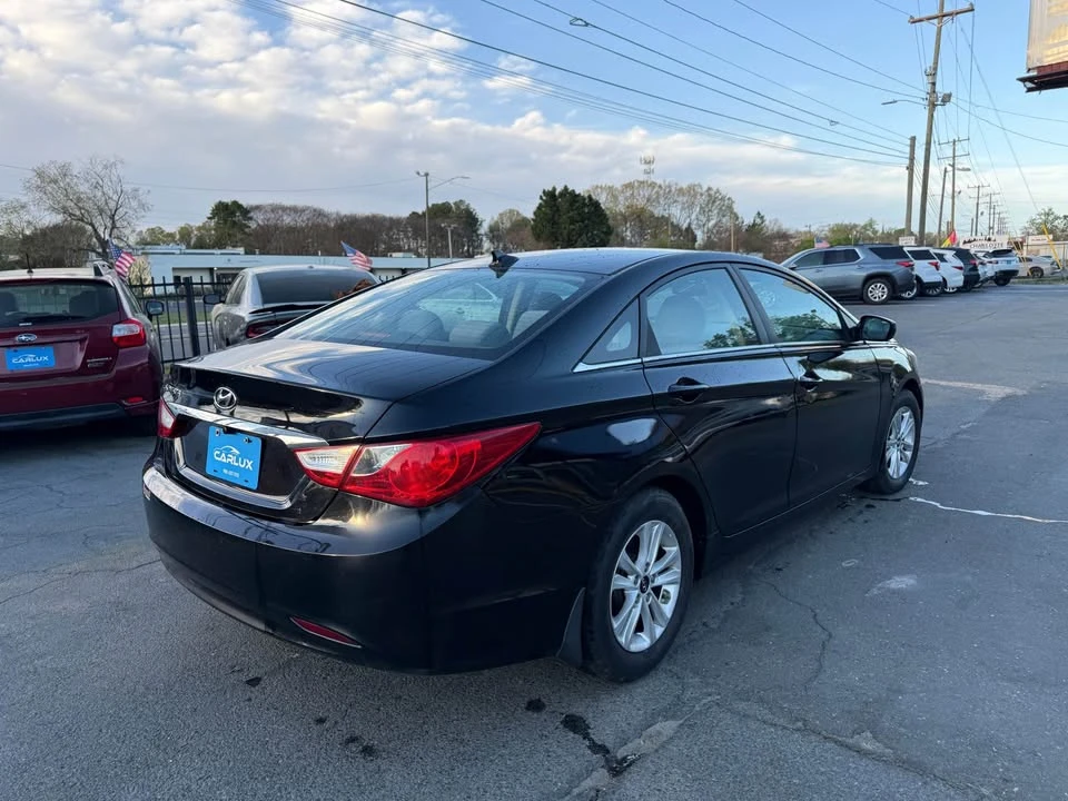 2013 Hyundai Sonata - Image 5 of 13