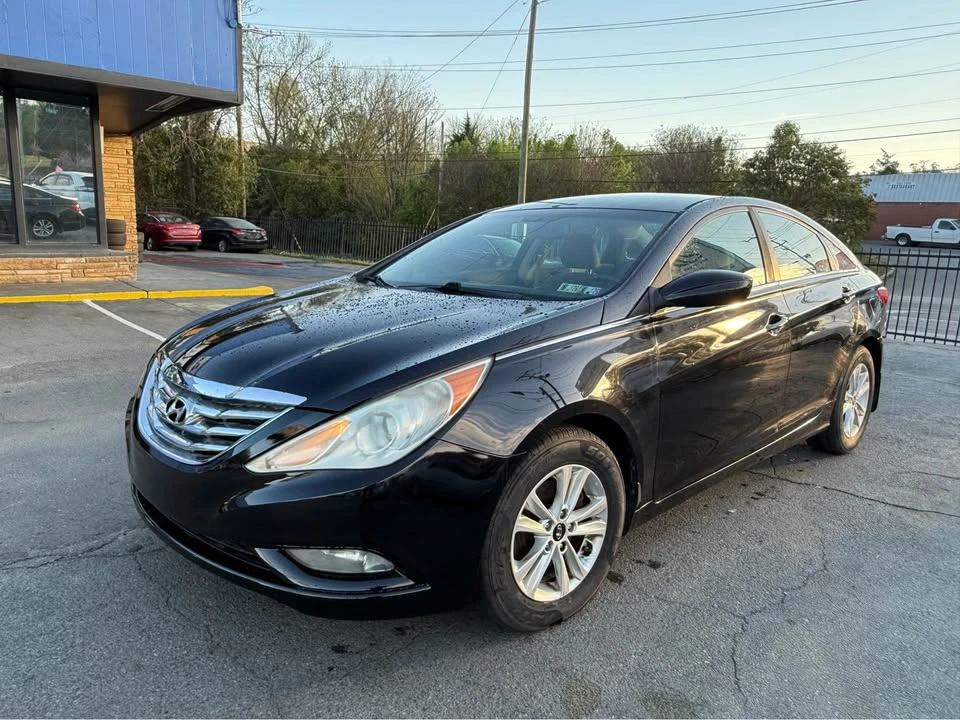 2013 Hyundai Sonata - Image 3 of 13