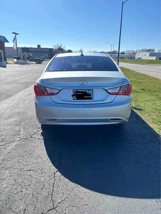 2013 Hyundai Sonata - Image 6 of 6