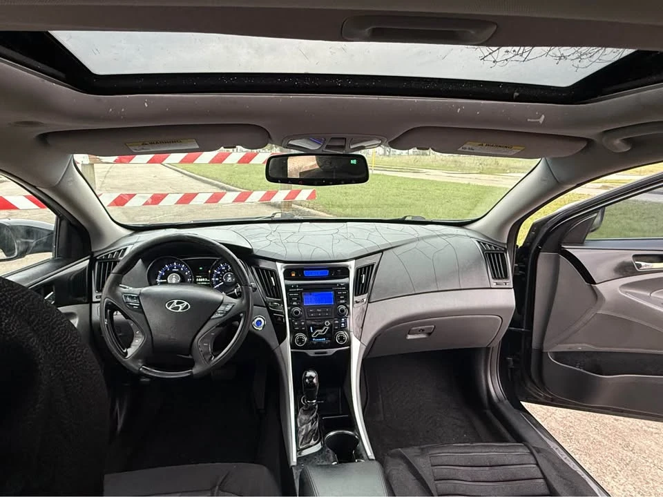 2013 Hyundai Sonata - Image 9 of 13