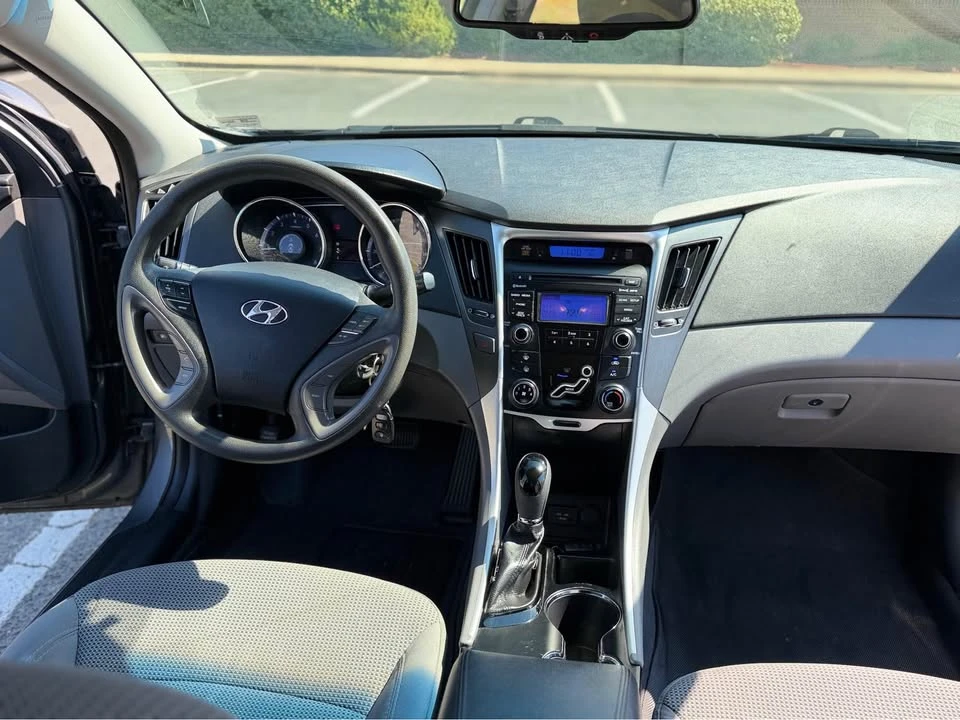 2013 Hyundai Sonata - Image 7 of 8