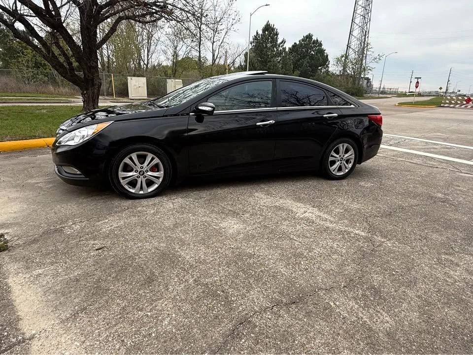 2013 Hyundai Sonata - Image 3 of 13