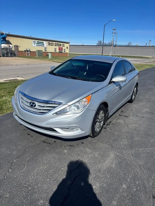 2013 Hyundai Sonata - Image 5 of 6