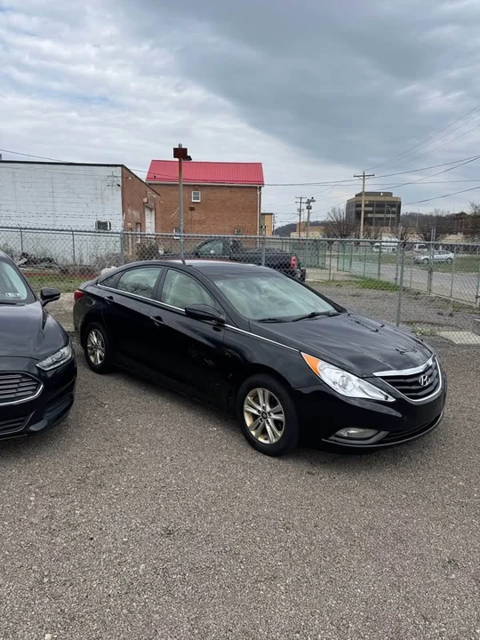 2013 Hyundai Sonata - Image 4 of 7
